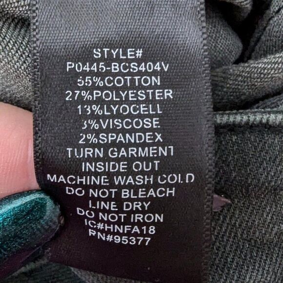 Sanctuary | Standard Surplus Camouflage Ankle Zip Pants Size 26 - Picture 7 of 7